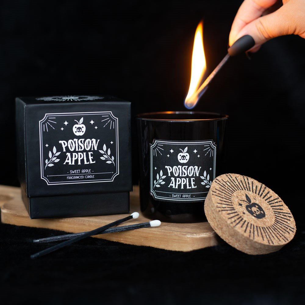 Something Different - Poison Apple Sweet Apple Duftkerze - Schwarz